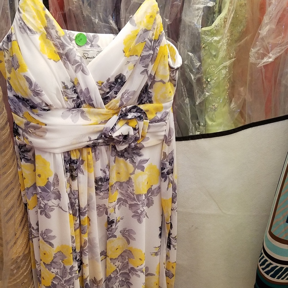 Speechless Flowered dress